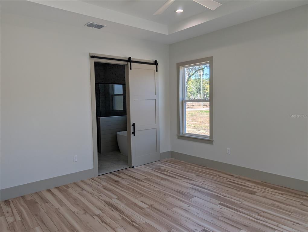 1303 NE 23RD AVENUE gallery image #29