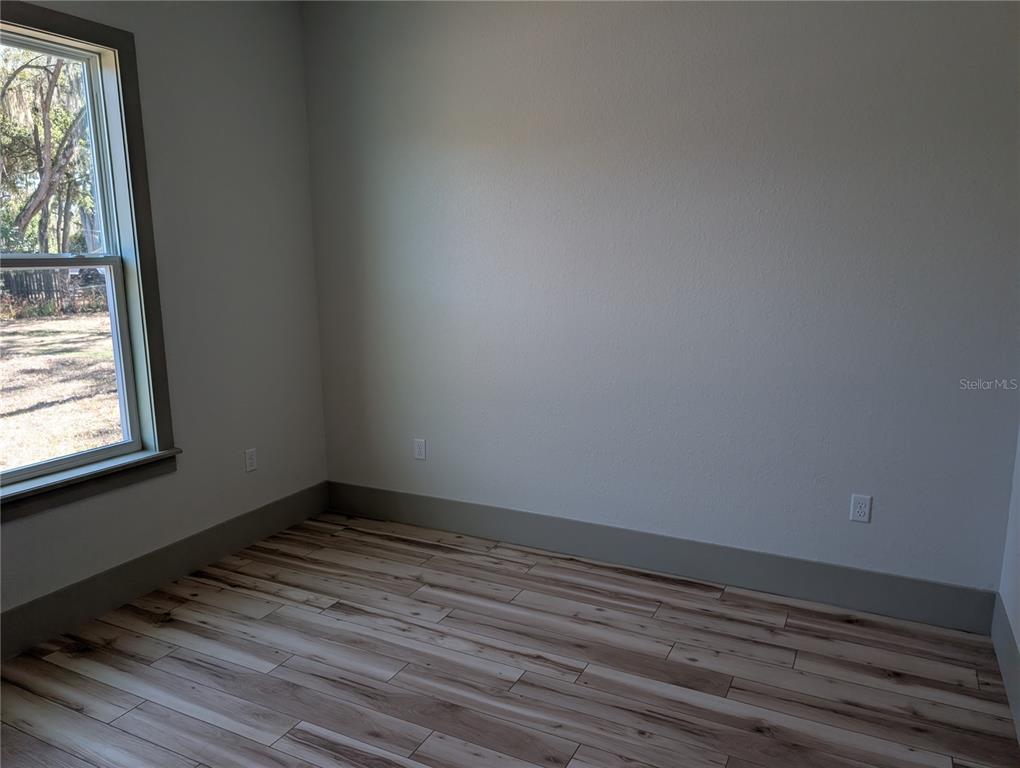 1303 NE 23RD AVENUE gallery image #36