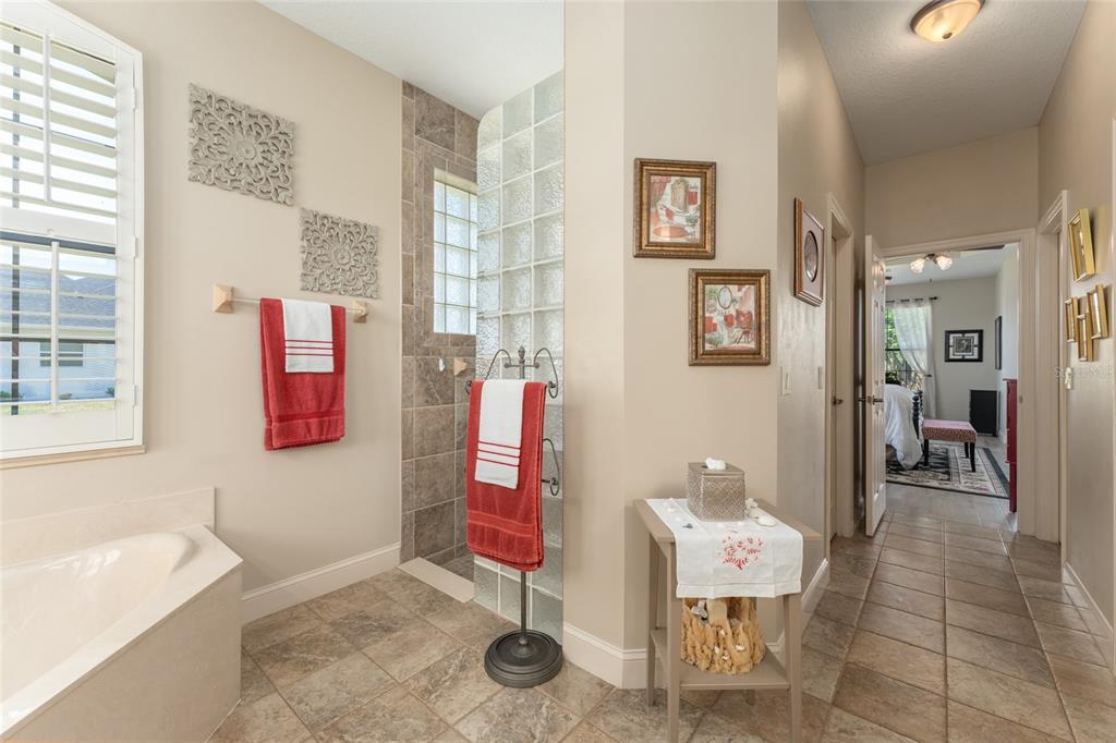 7830 SE 25TH AVENUE gallery image #23