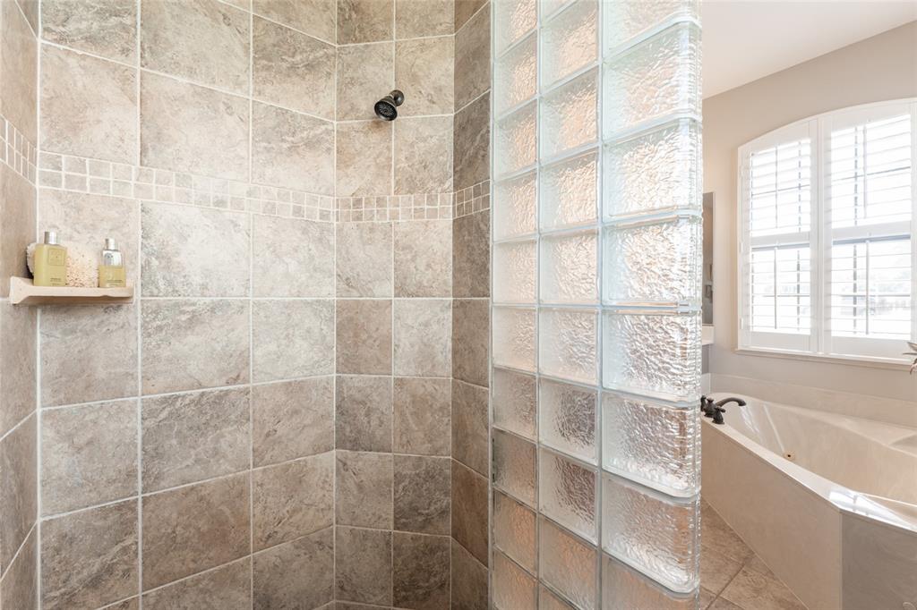 7830 SE 25TH AVENUE gallery image #25