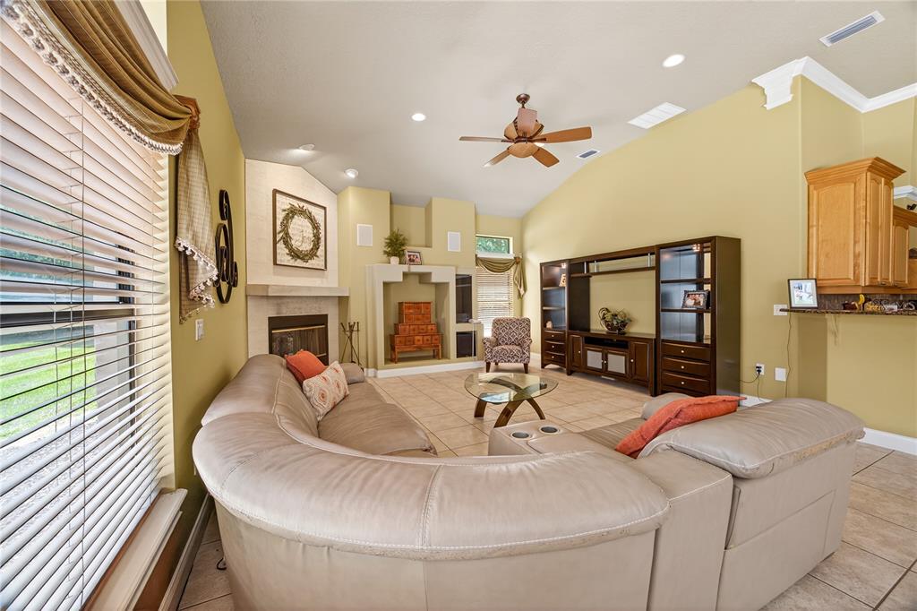 1640 SE 91ST PLACE gallery image #22