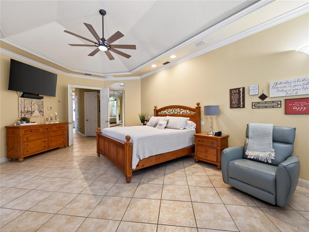 1640 SE 91ST PLACE gallery image #25