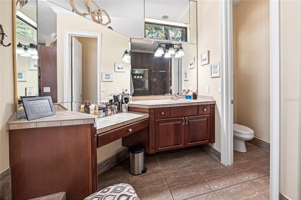 1640 SE 91ST PLACE gallery image #33
