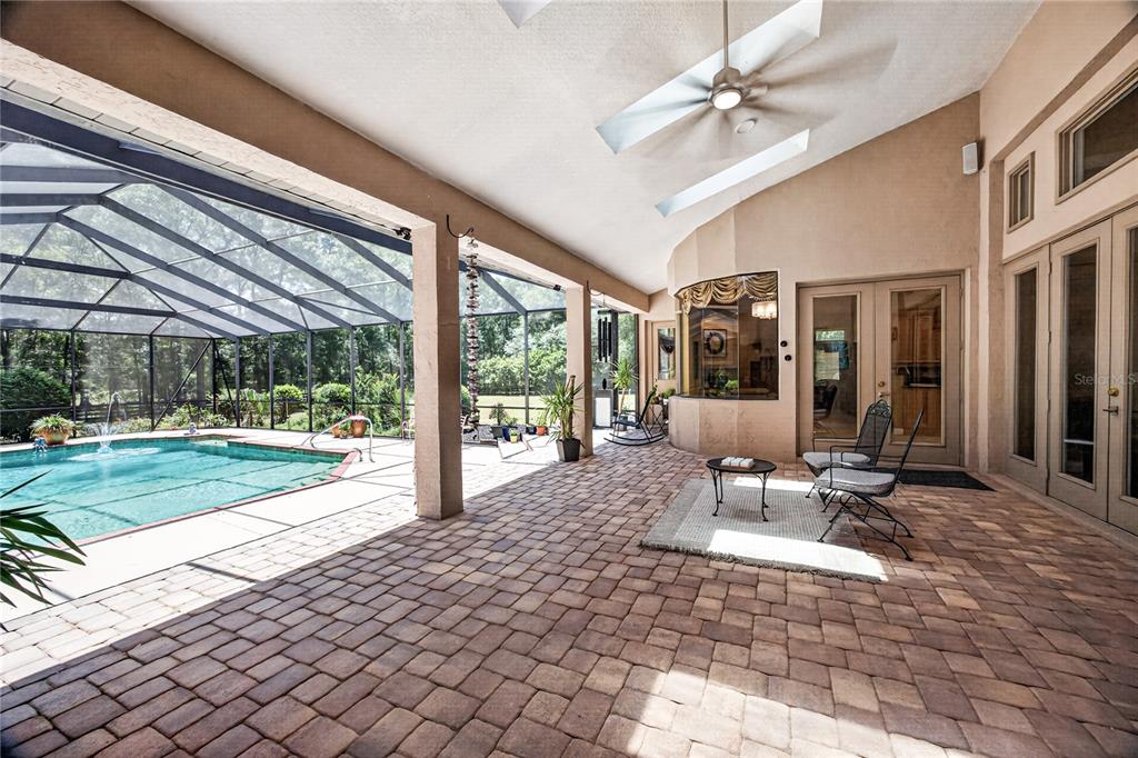1640 SE 91ST PLACE gallery image #44