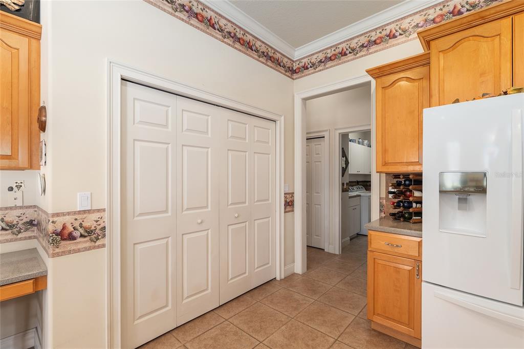 3865 SE 52ND AVENUE gallery image #41