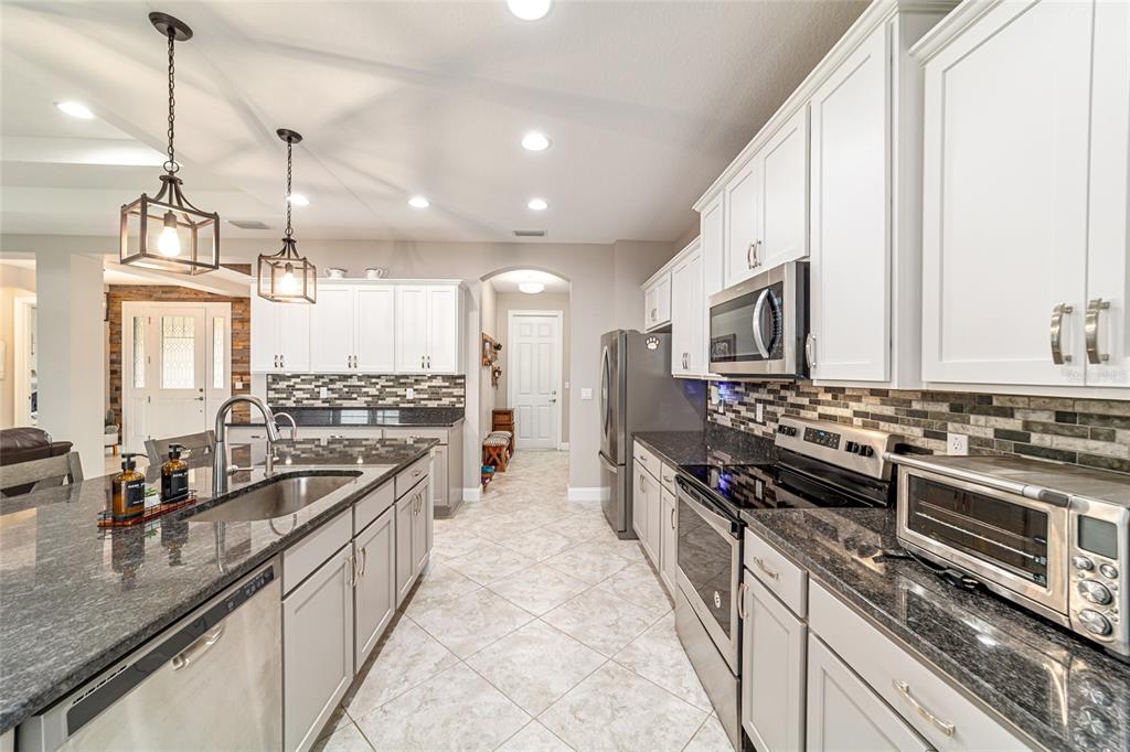 1983 NW 79TH LOOP gallery image #10