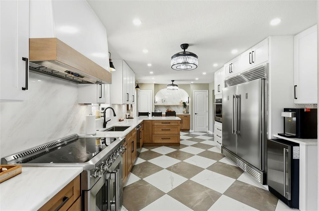 1825 CLUBHOUSE ROAD gallery image #20