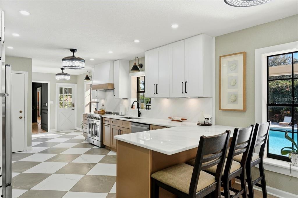 1825 CLUBHOUSE ROAD gallery image #21