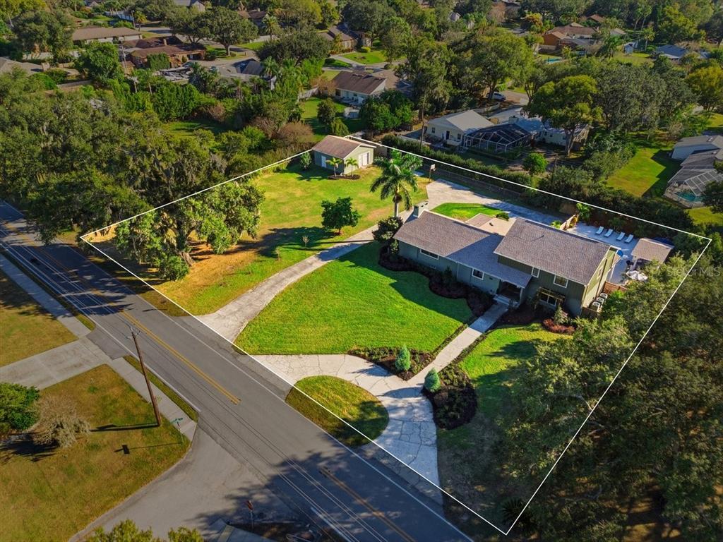 1825 CLUBHOUSE ROAD gallery image #3