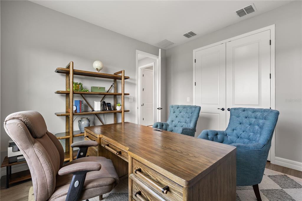 6400 SUN N LAKE BOULEVARD gallery image #13