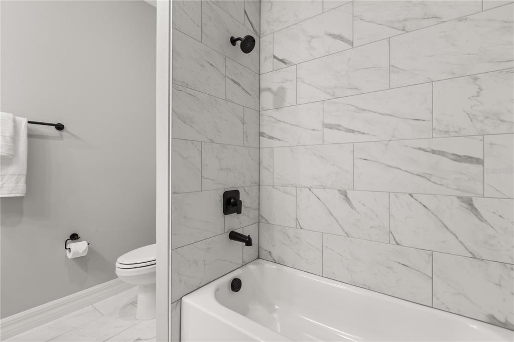6400 SUN N LAKE BOULEVARD gallery image #16