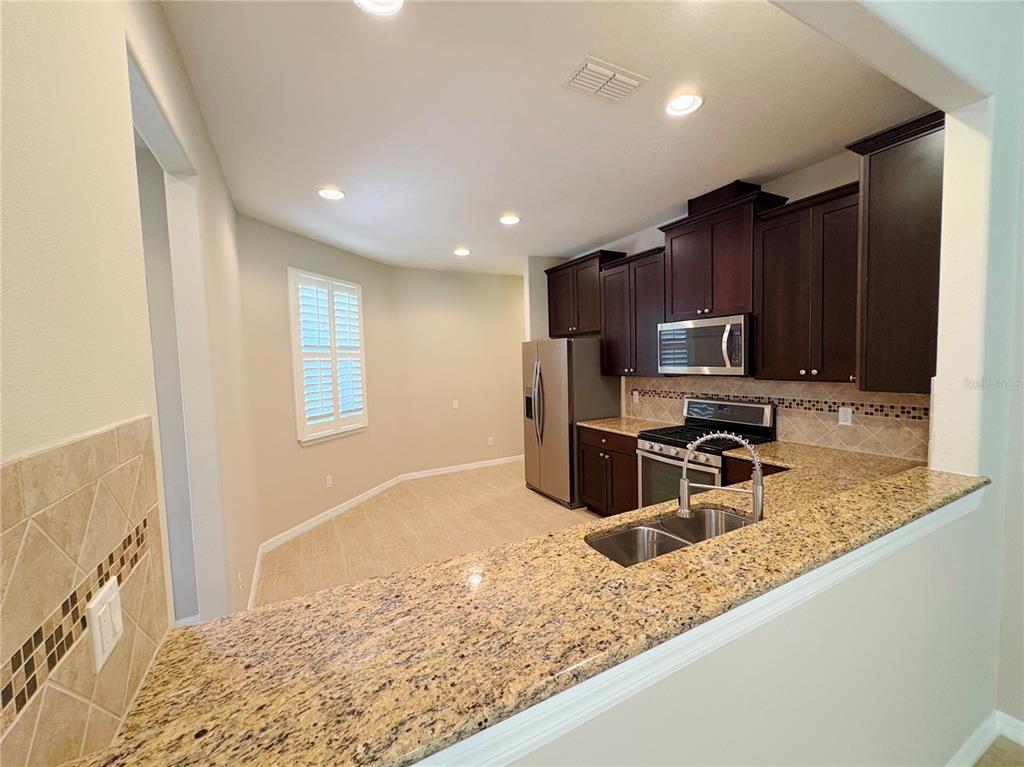 116 LA CRESTA COURT gallery image #3