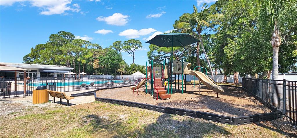 2700 COCONUT BAY LANE UNIT 419