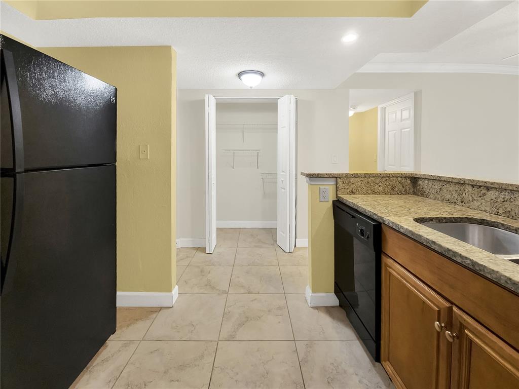 2700 COCONUT BAY LANE UNIT 419