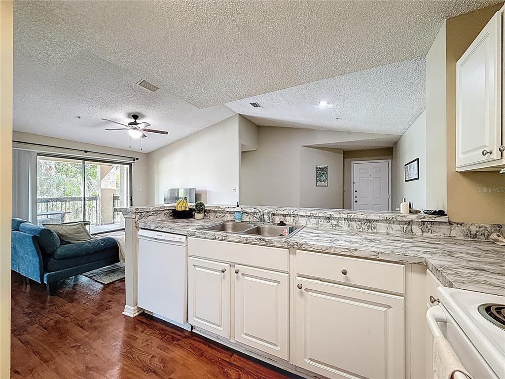 4057 N CROCKERS LAKE BOULEVARD