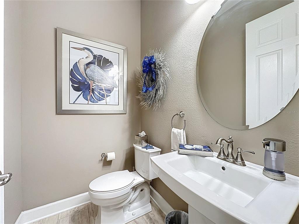 1773 BELLA LAGO DRIVE gallery image #17