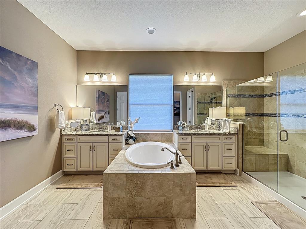 1773 BELLA LAGO DRIVE gallery image #20