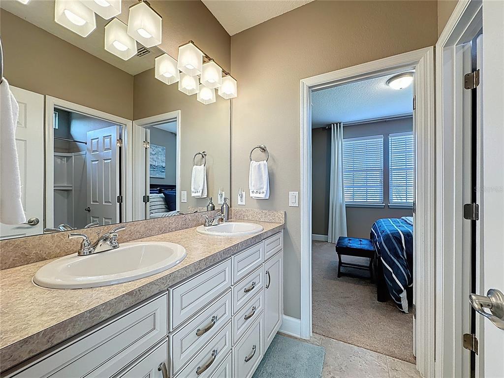 1773 BELLA LAGO DRIVE gallery image #28