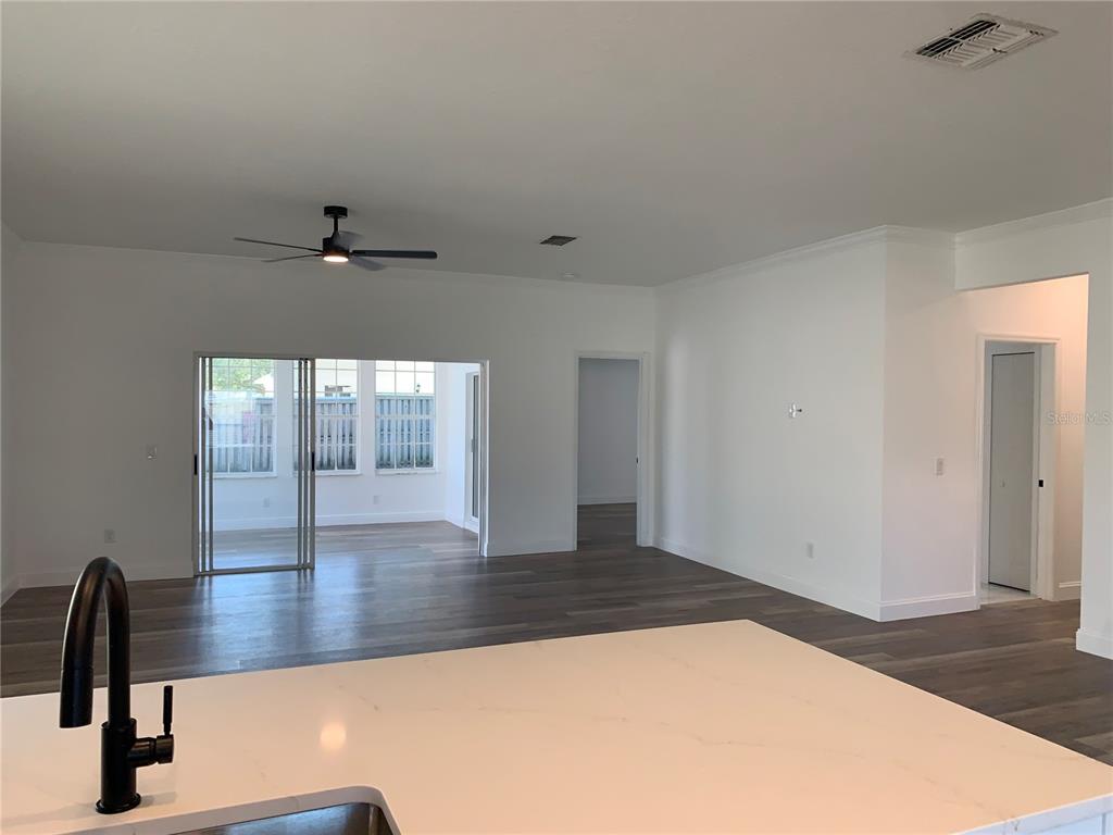 133 JAYBEE AVENUE gallery image #7
