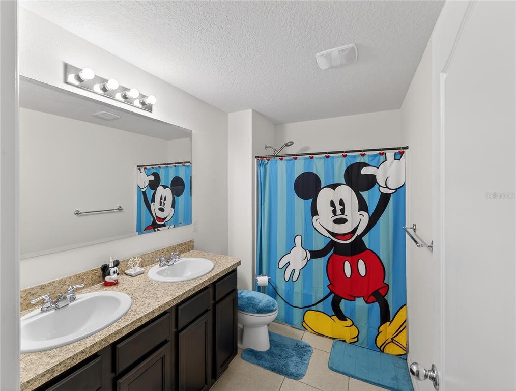 885 FREEDOM BOULEVARD gallery image #16
