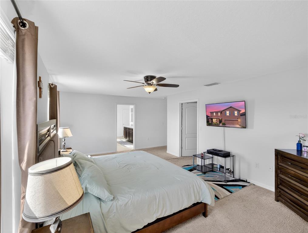 885 FREEDOM BOULEVARD gallery image #21