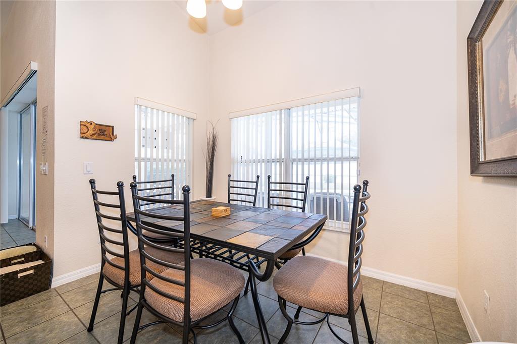 569 BURFORD CIRCLE gallery image #10