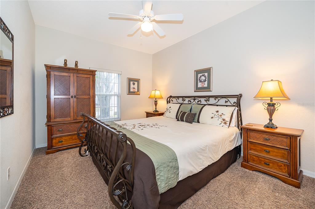 569 BURFORD CIRCLE gallery image #15