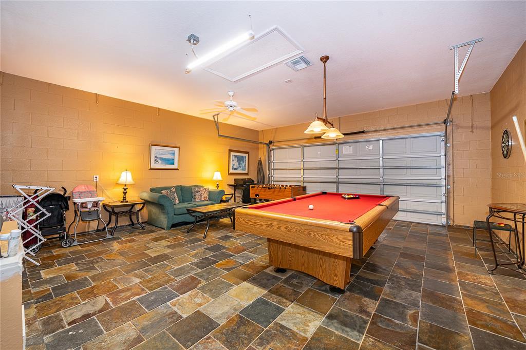 569 BURFORD CIRCLE gallery image #19