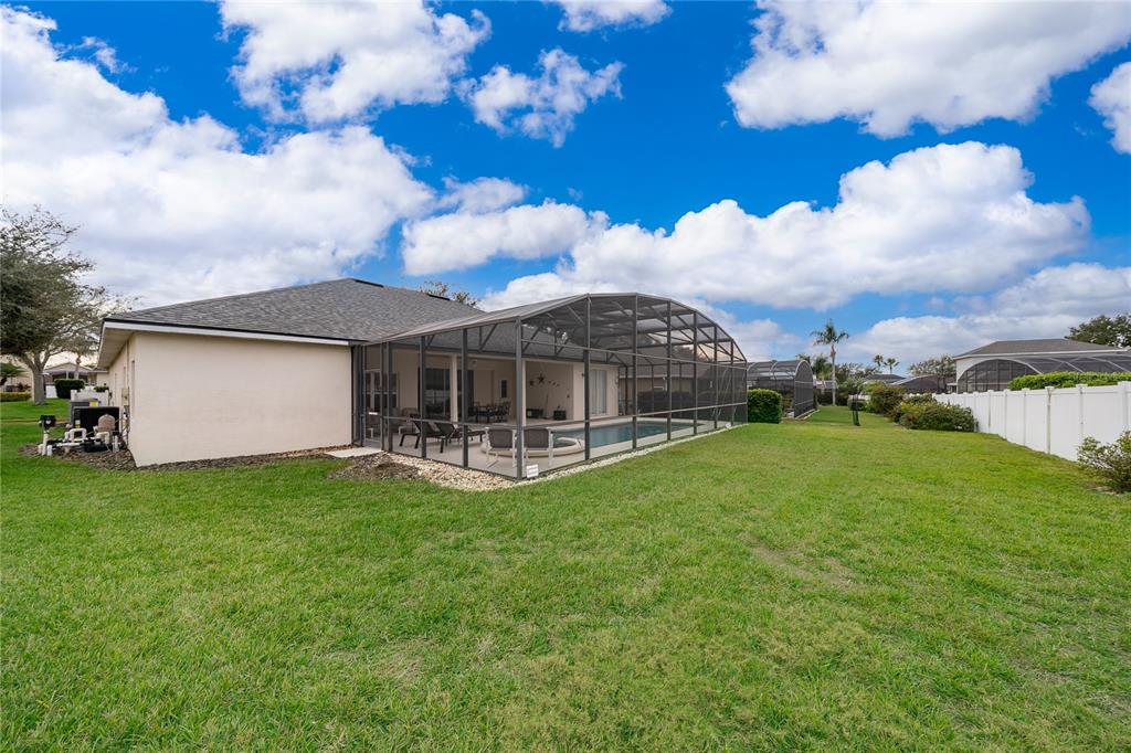 569 BURFORD CIRCLE gallery image #27
