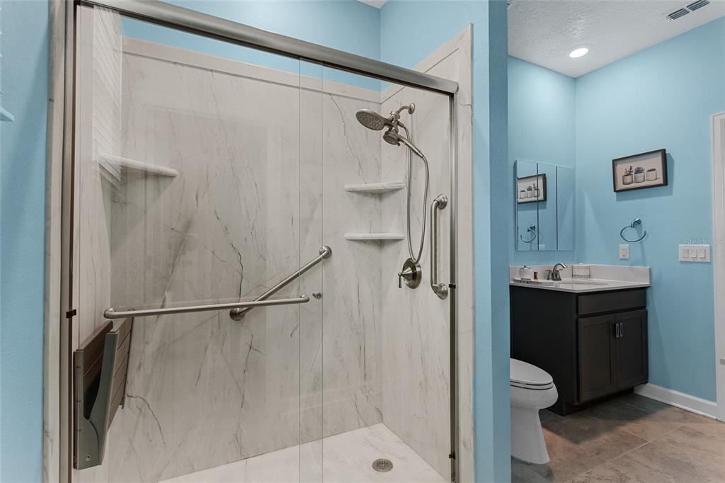 2215 CAMDEN PARK AVENUE gallery image #19