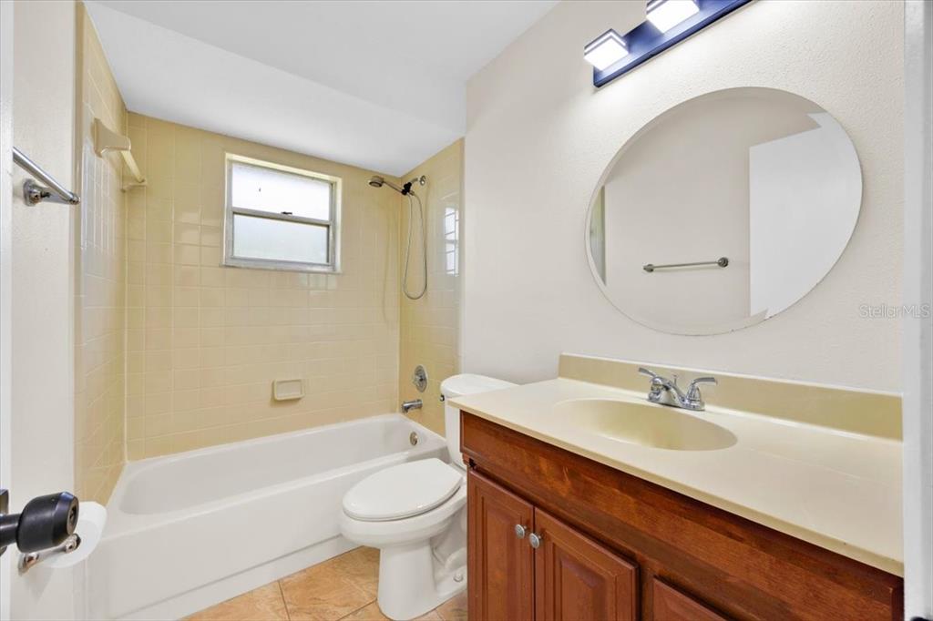 910 AMY RIDGE COURT gallery image #18