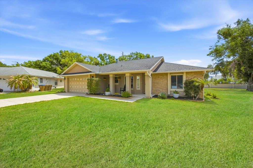 910 AMY RIDGE COURT gallery image #2