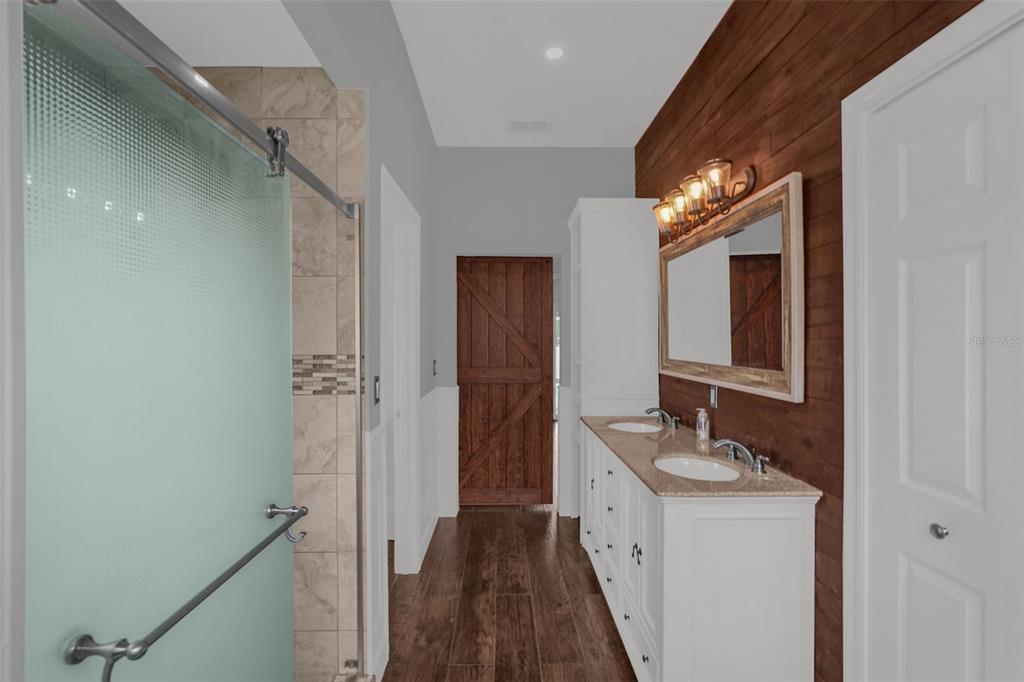149 IMPERIAL OAK COURT gallery image #17