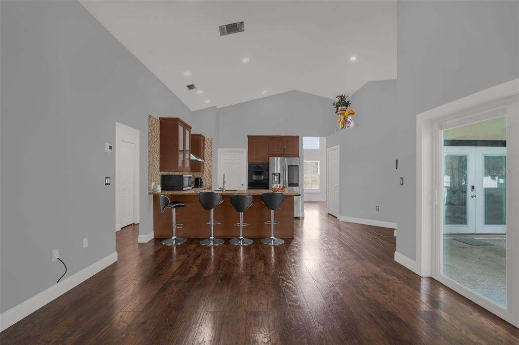 149 IMPERIAL OAK COURT gallery image #6