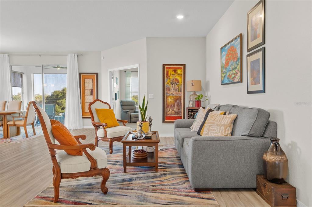 1553 FLEUR DRIVE gallery image #10