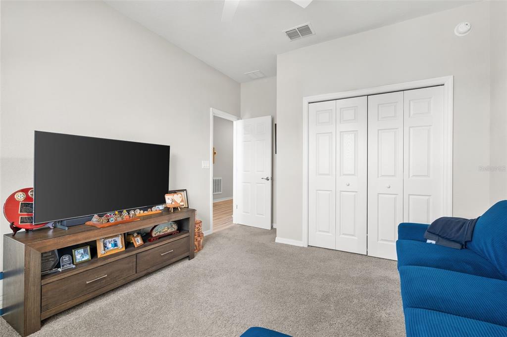 1553 FLEUR DRIVE gallery image #23