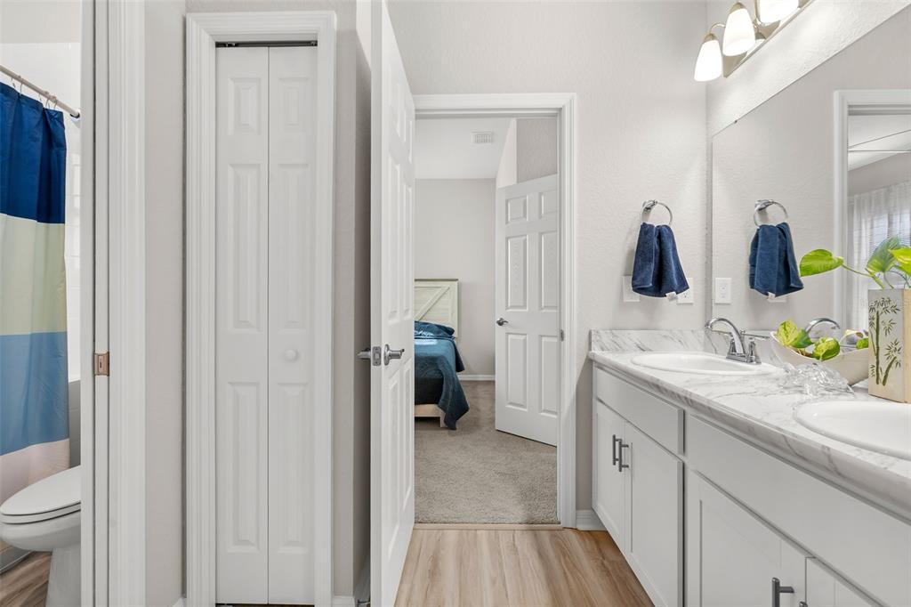 1553 FLEUR DRIVE gallery image #24