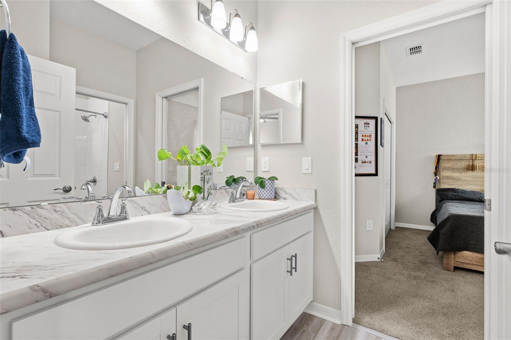 1553 FLEUR DRIVE gallery image #25