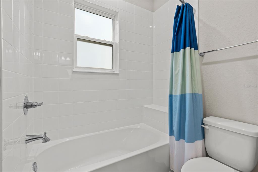 1553 FLEUR DRIVE gallery image #26