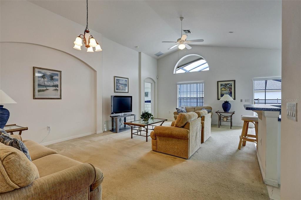 101 KILDRUMMY DRIVE gallery image #4