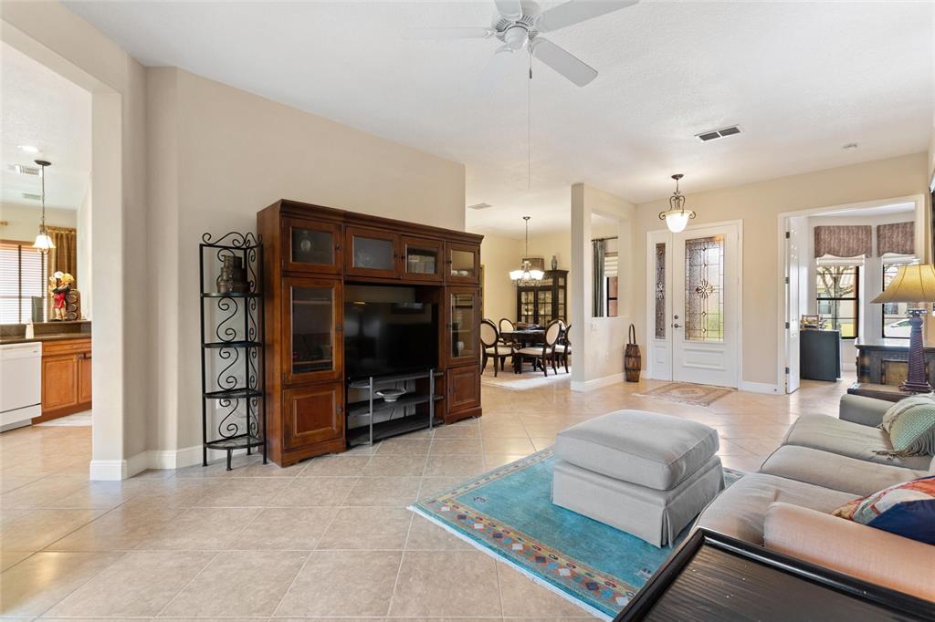 807 BELLA VIANA ROAD gallery image #5