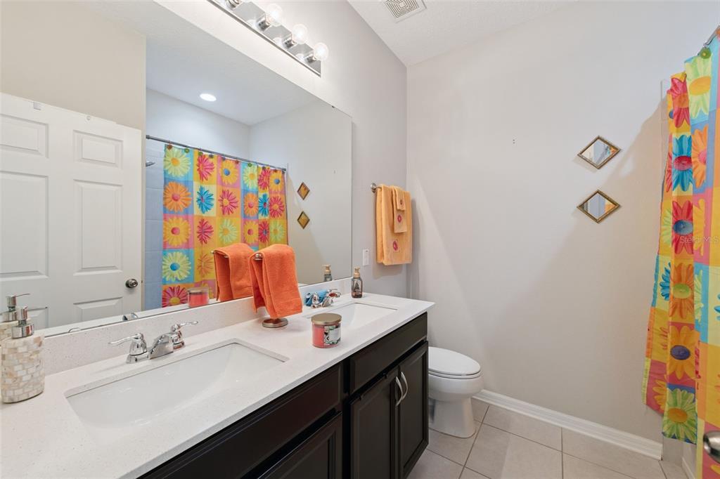 2211 RIVERGLEN COURT gallery image #17