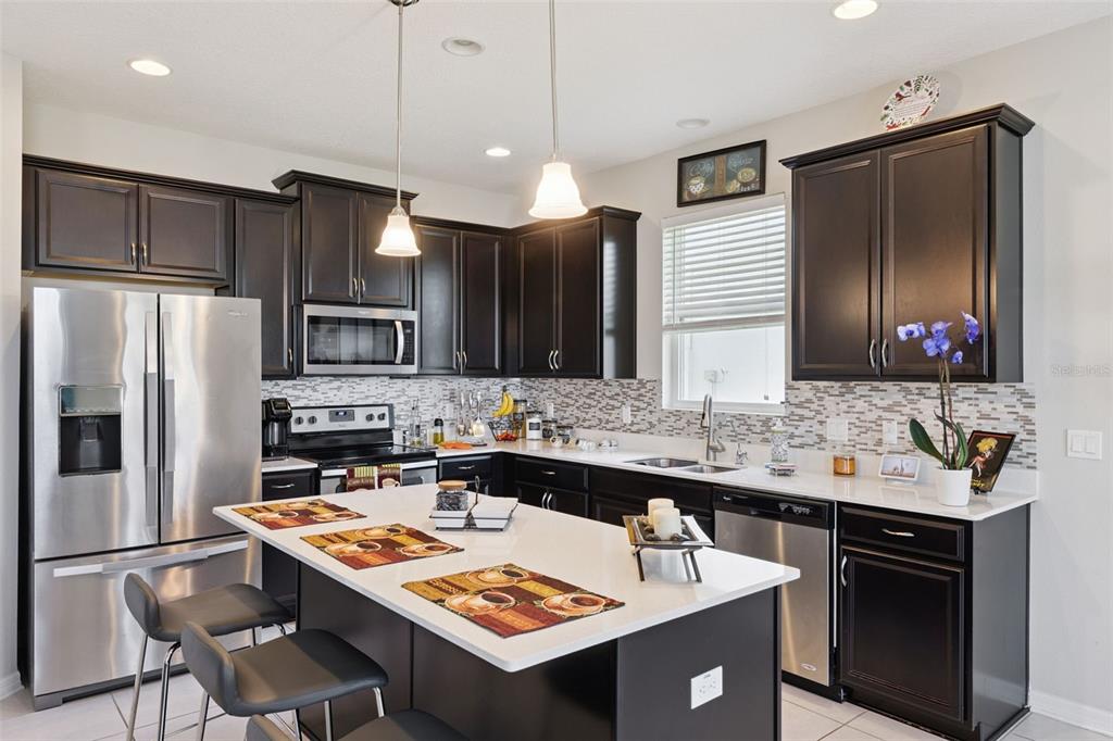 2211 RIVERGLEN COURT gallery image #5
