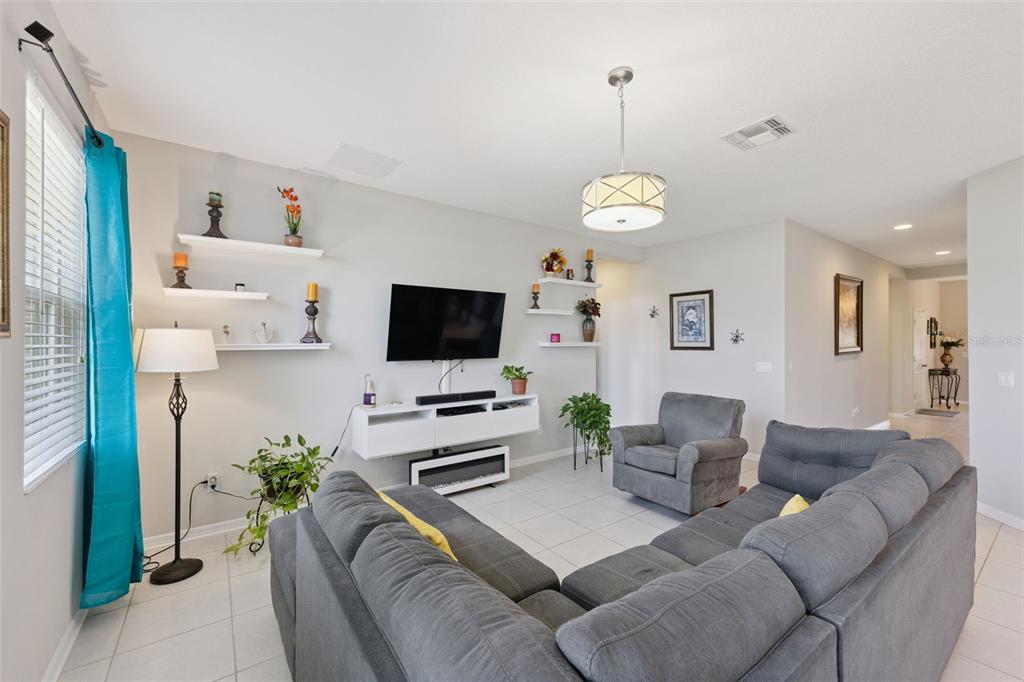 2211 RIVERGLEN COURT gallery image #8