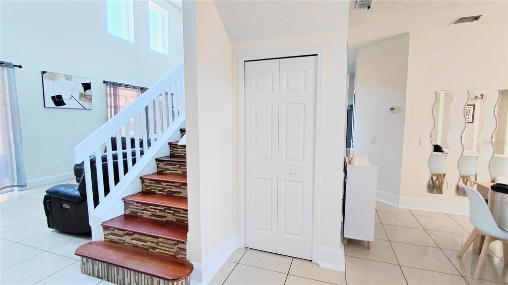 484 BRITTEN DRIVE gallery image #11