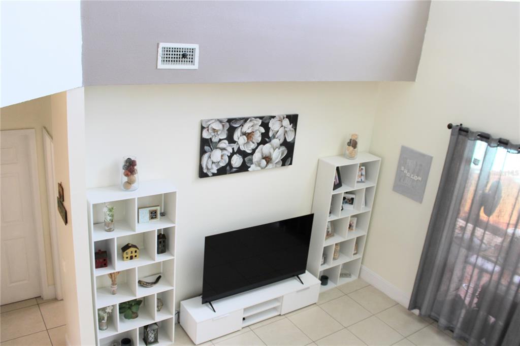484 BRITTEN DRIVE gallery image #21