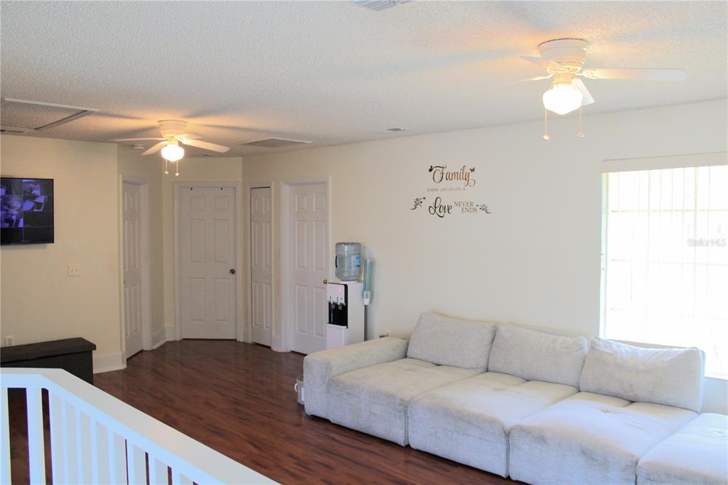 484 BRITTEN DRIVE gallery image #22