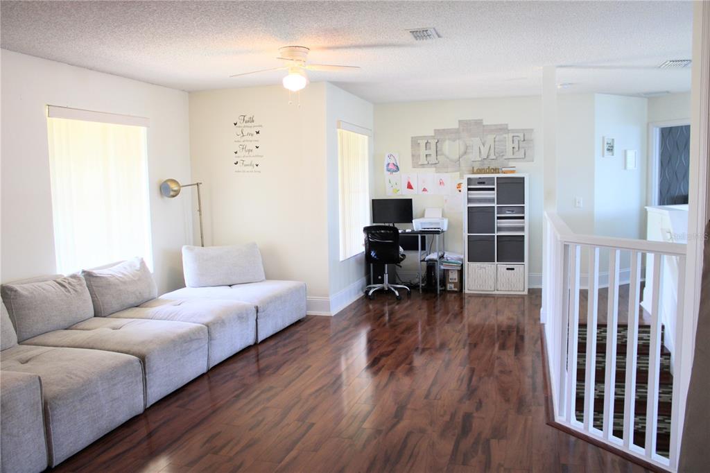 484 BRITTEN DRIVE gallery image #23