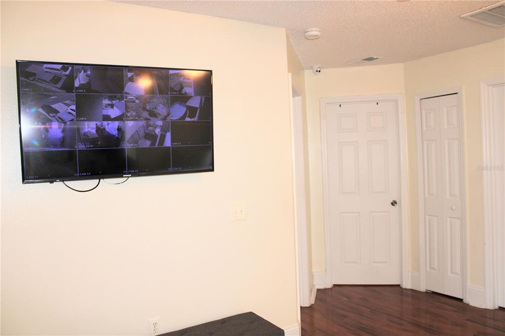 484 BRITTEN DRIVE gallery image #24