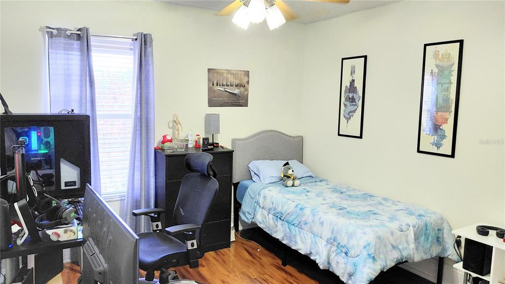 484 BRITTEN DRIVE gallery image #38